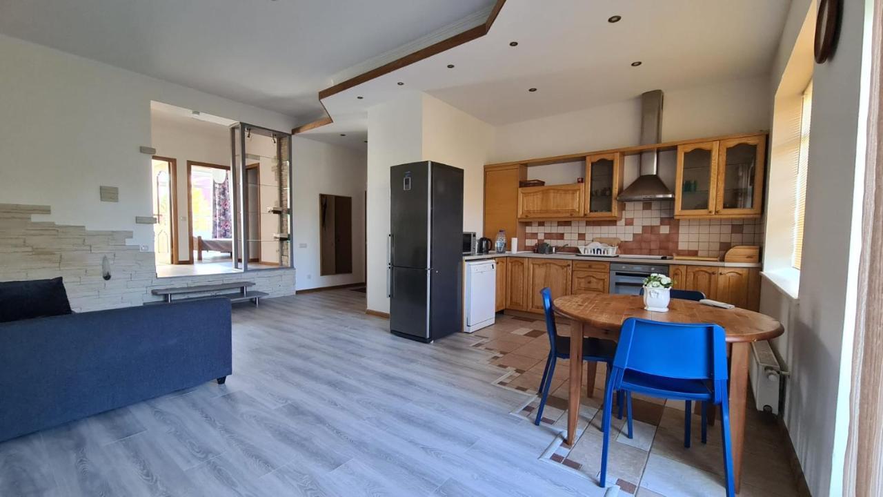 Spacious Condo 5 Min To Jurmala Beach Ngoại thất bức ảnh