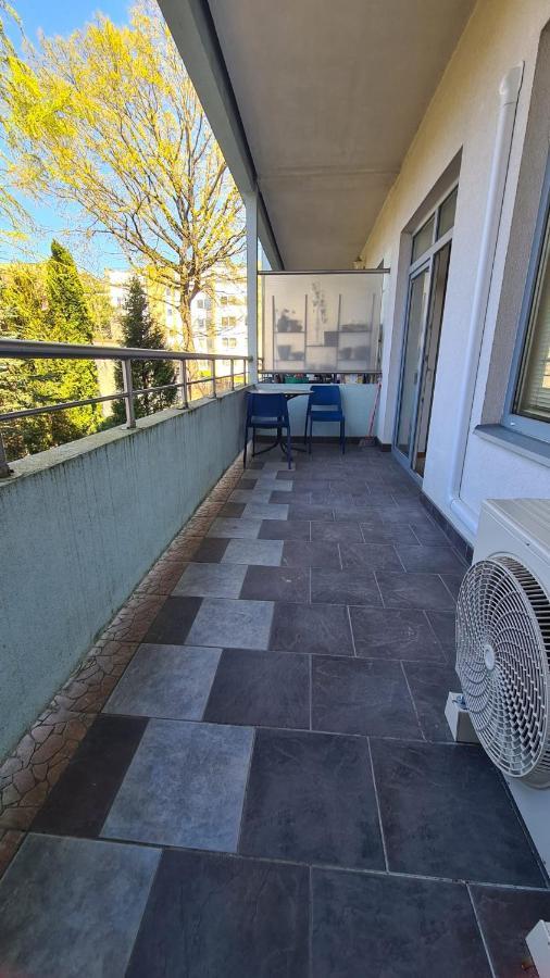 Spacious Condo 5 Min To Jurmala Beach Ngoại thất bức ảnh
